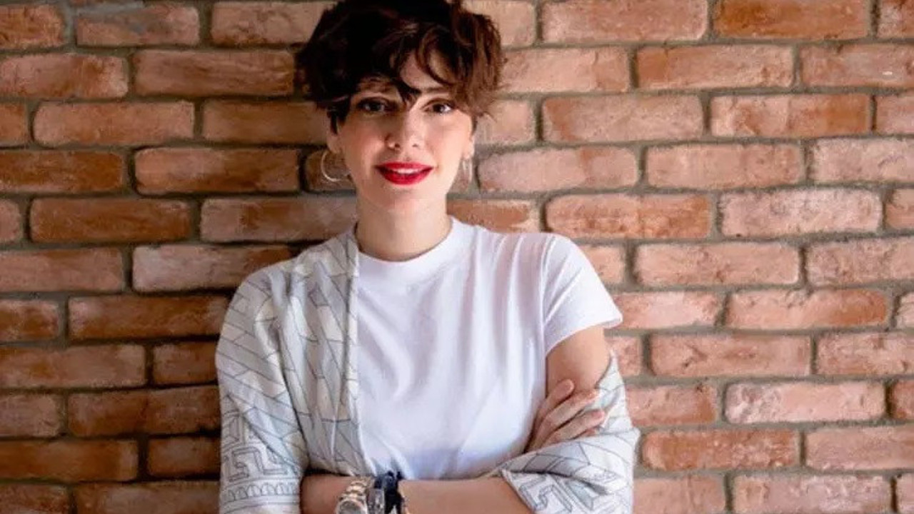 Bergüzar Korel depremzedeler için topladıkları parayı açıkladı