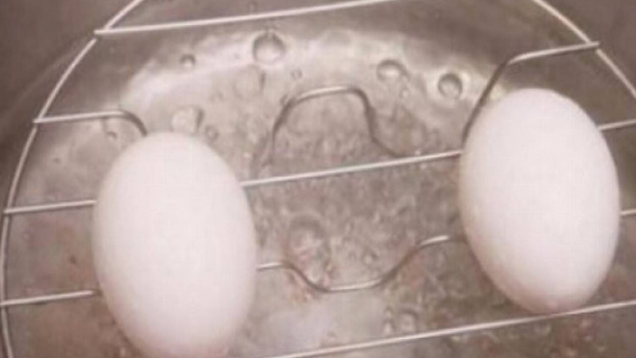 Yumurtayı böyle pişirince bakın ne oluyor