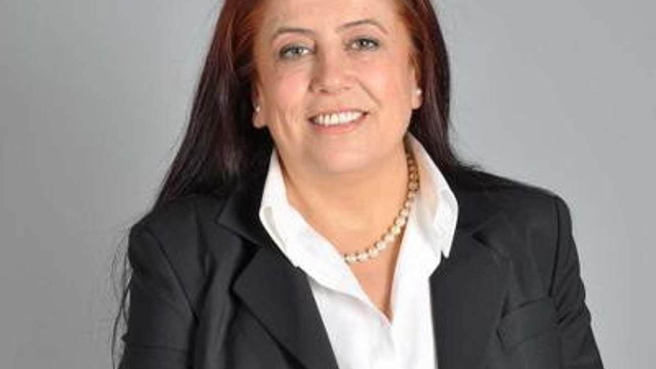 AKP'yi tek başına dize getiren sürgünler kraliçesi gazeteci Aysel Sadak İltaş aday adayı oldu. Bakın hangi partiden?
