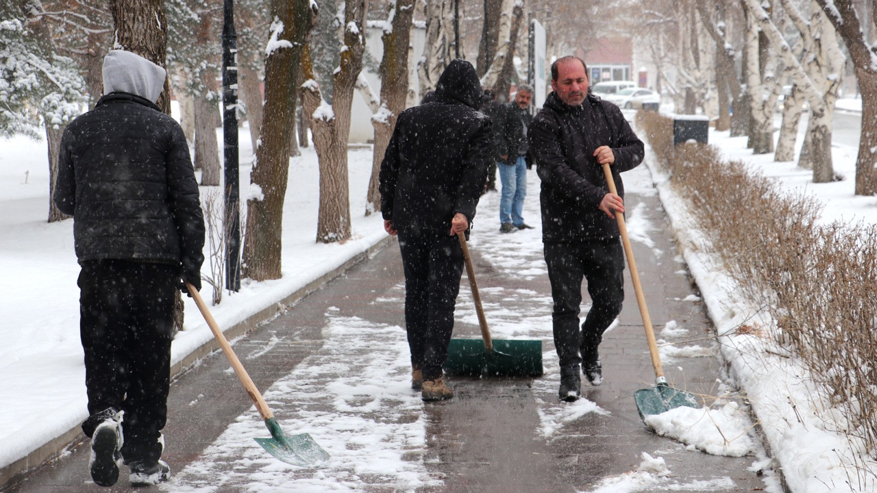 Doğu Anadolu beyaza büründü