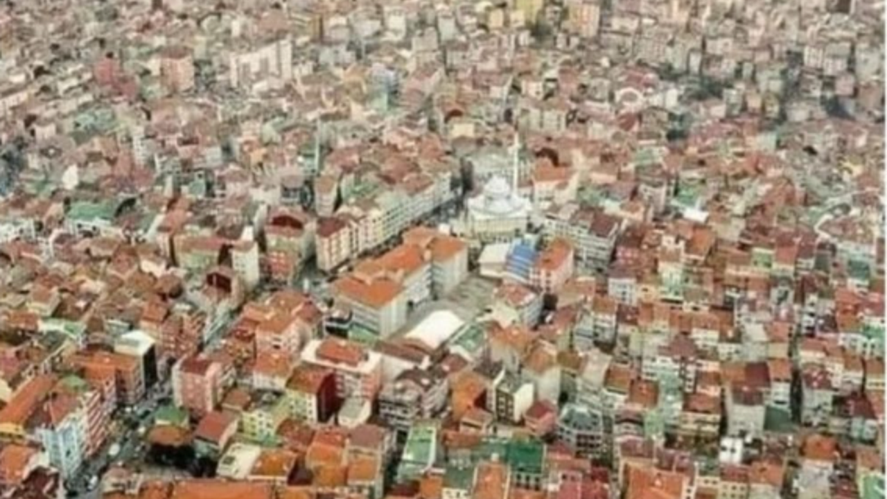 Cemre düşmek için toprak arıyor. Söyleyin Allah aşkına cemre nereye düşsün?