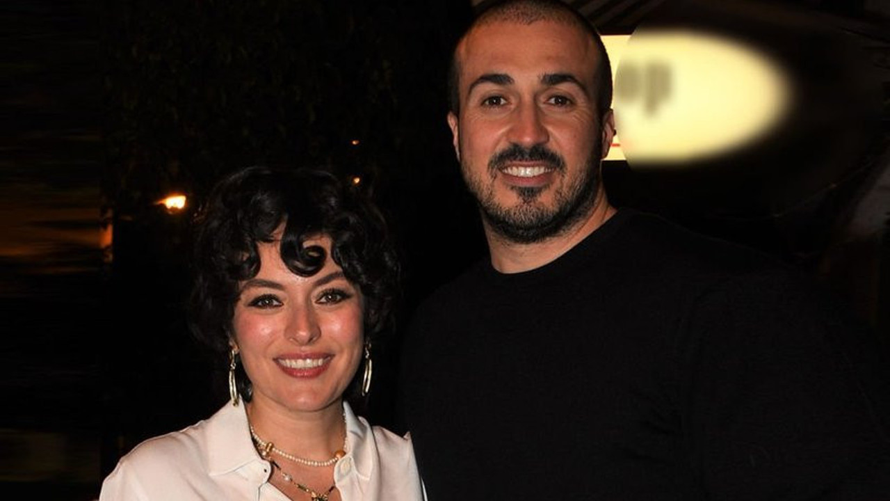 Ezgi Mola 40'ıncı yaşını sevgilisiyle kutladı. Tektaşı dikkat çekti