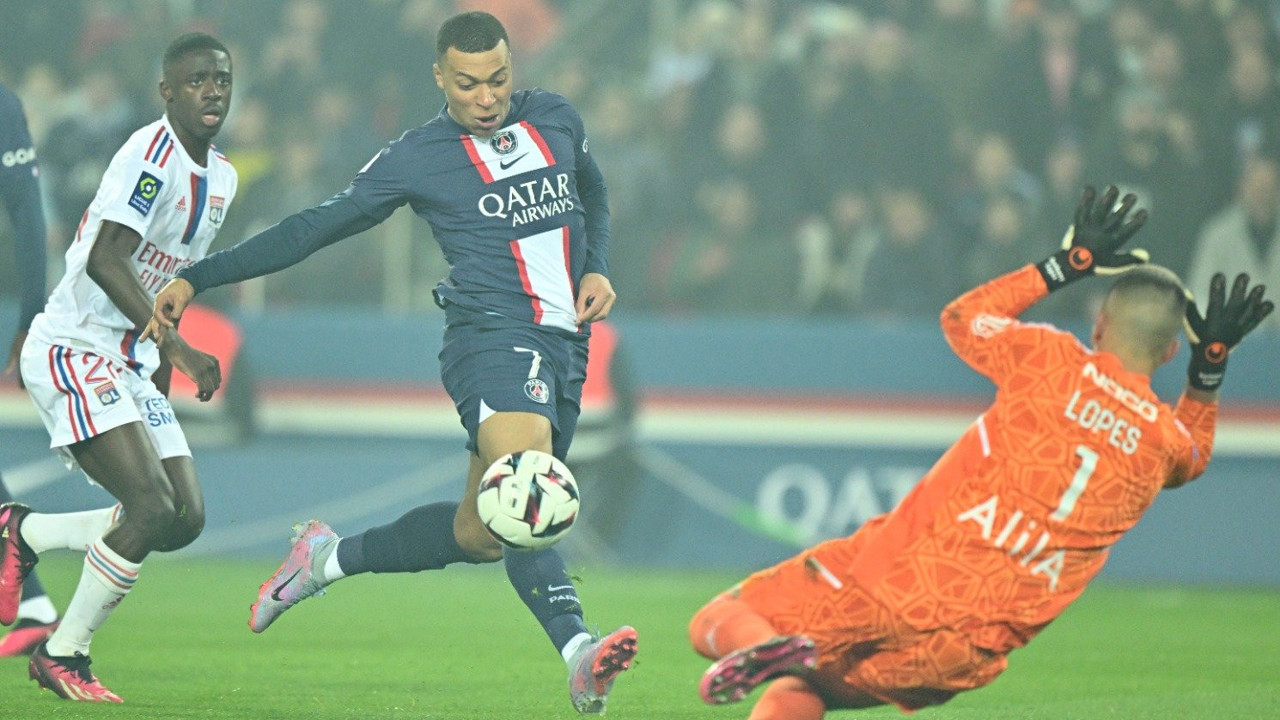 PSG Lyon karşısında kayıplarda