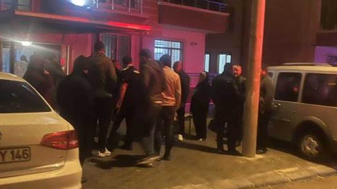 Elektrikli battaniye apartman sakinlerini sokağa döktü