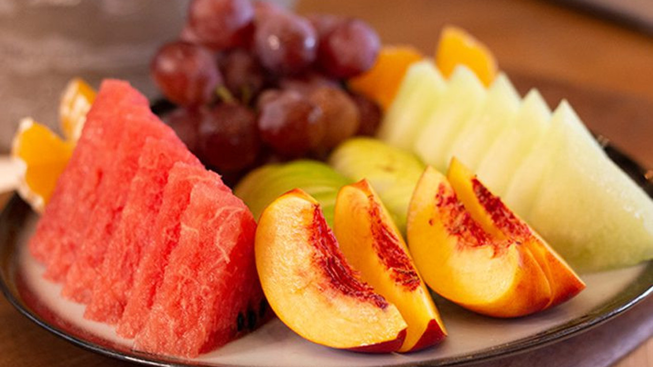 Diyetisyen uyardı. Ramazan'da şerbetli tatlılar yerine meyve tercih edin