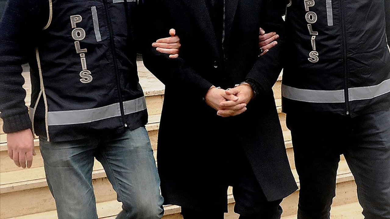İstanbul merkezli FETÖ operasyonu: 32 gözaltı