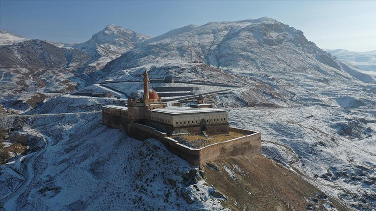İshak Paşa’da kapanış uzadı
