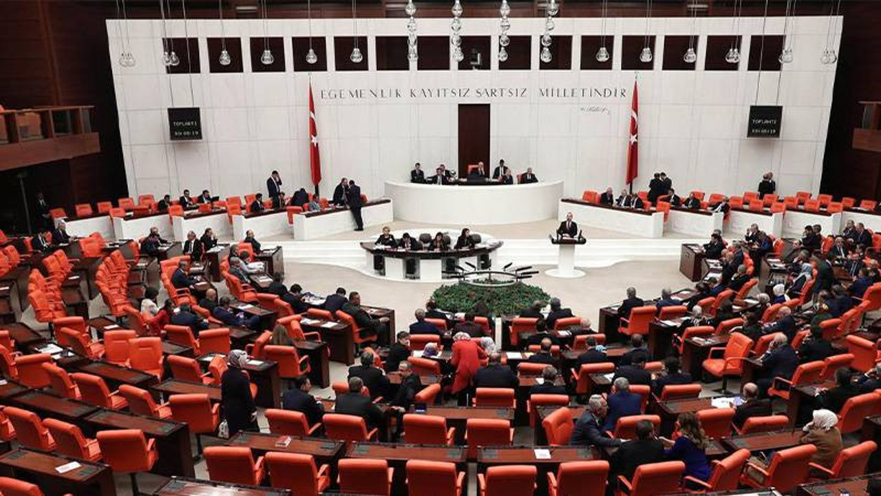 İYİ Parti'nin 'memurlara verilen disiplin cezalarının affedilmesine' ilişkin önerisi, AKP ve MHP oylarıyla reddedildi