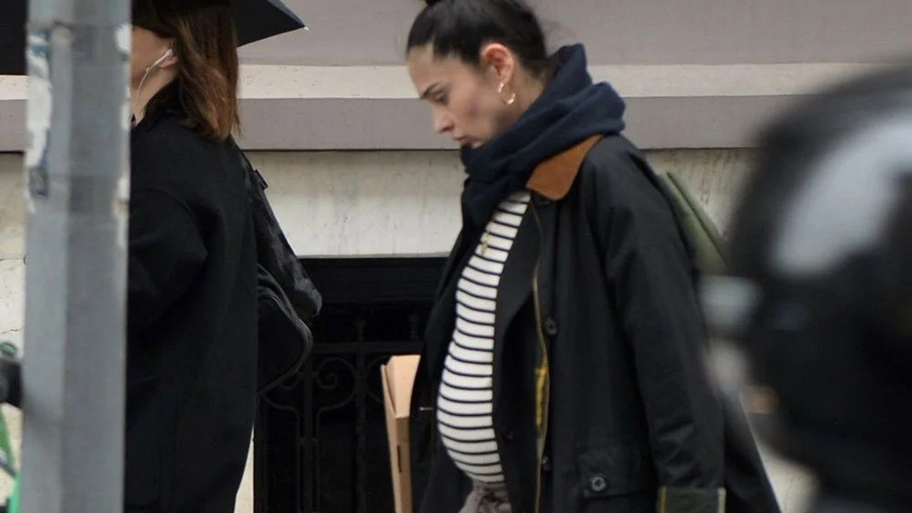 Funda Eryiğit doğuma gün sayıyor. Bebeği için alışverişe çıktı