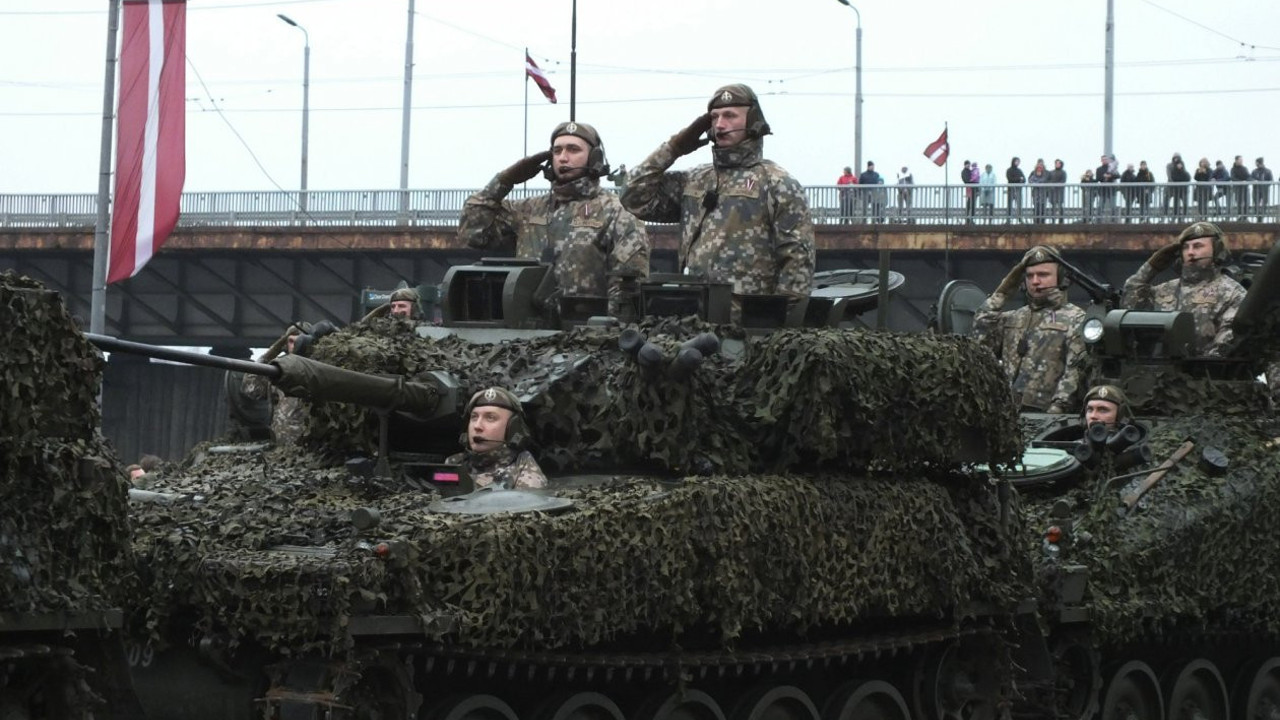 Letonya'da zorunlu askerlik geri getirildi