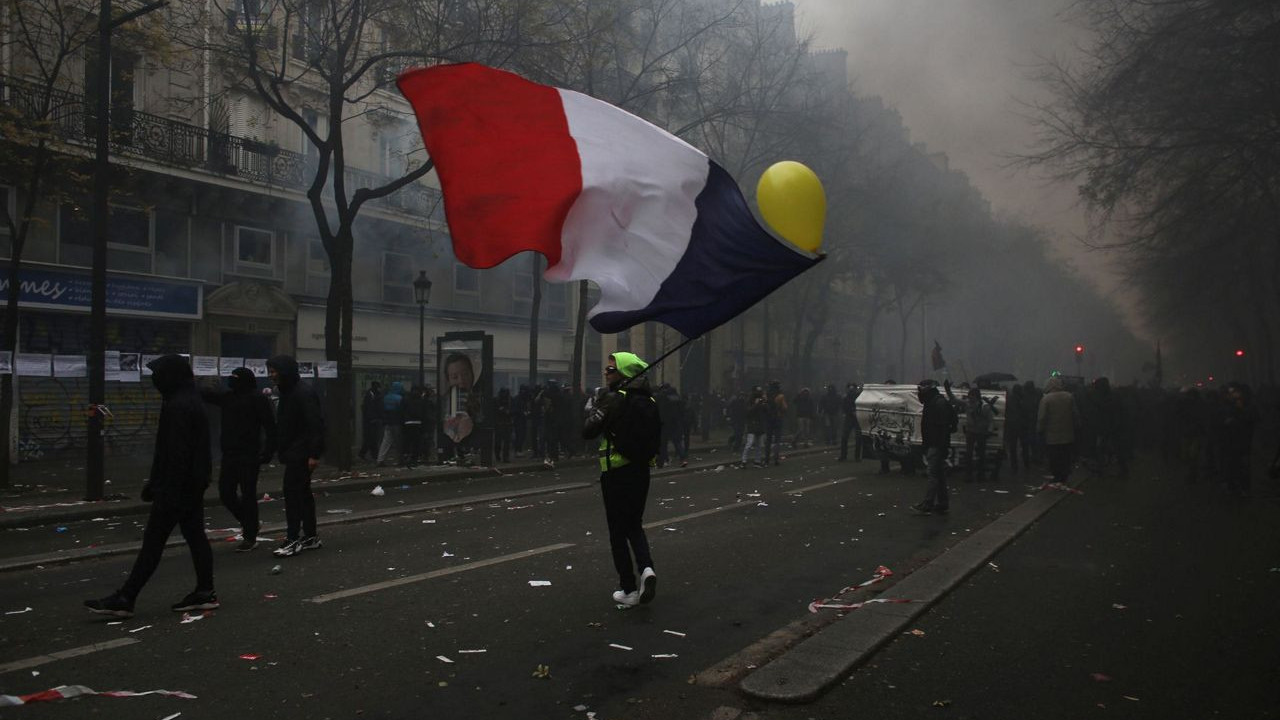 Fransa büyük greve hazırlanıyor