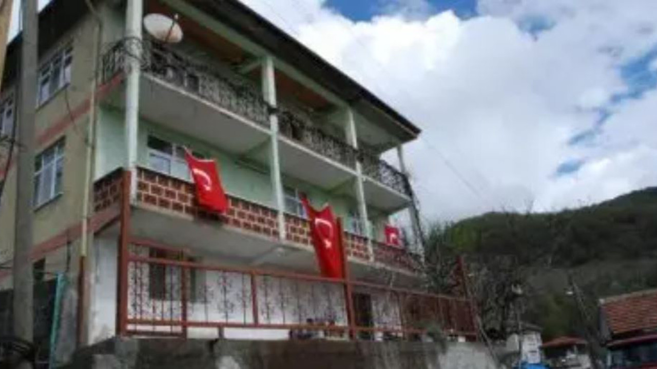 İzmir'de başından vurulan kadın hayatını kaybetti