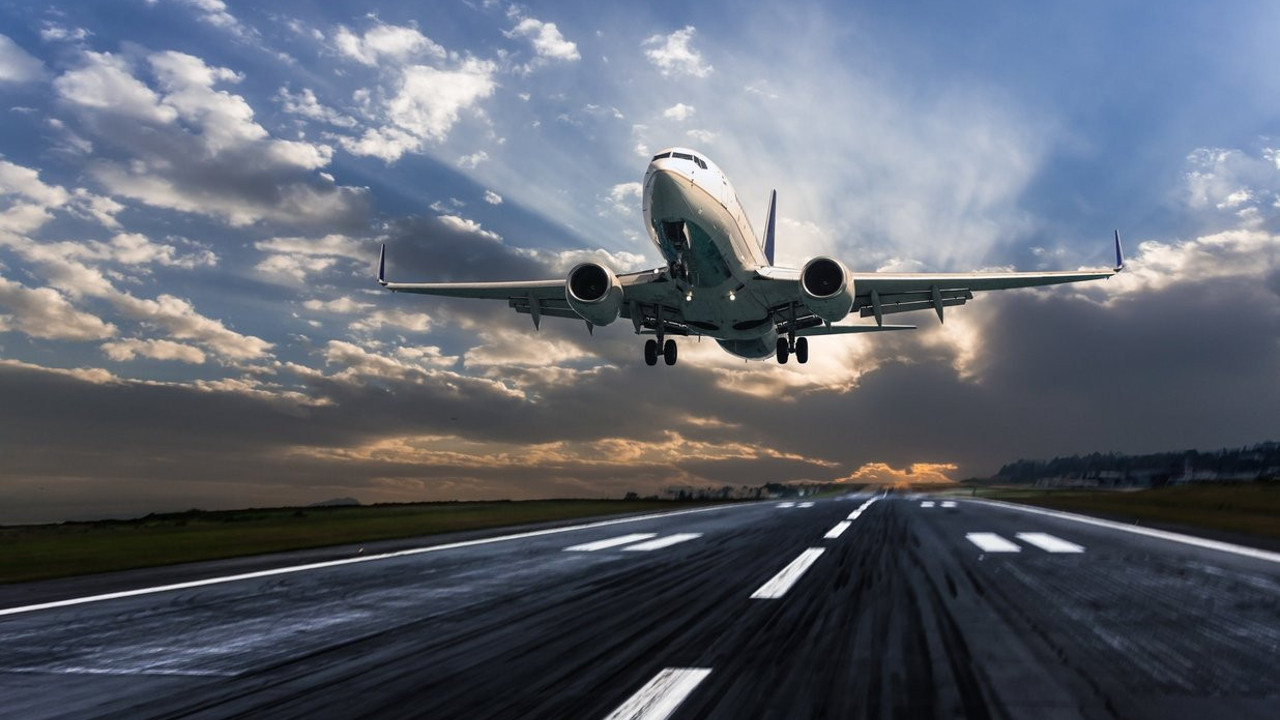 Uçakta mesajlaşmak serbest hale geliyor