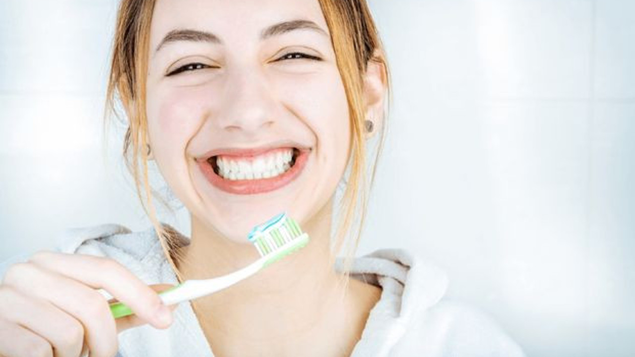 Uzmanı açıkladı: İftar ve sahurdan sonra diş fırçalamak çok önemli