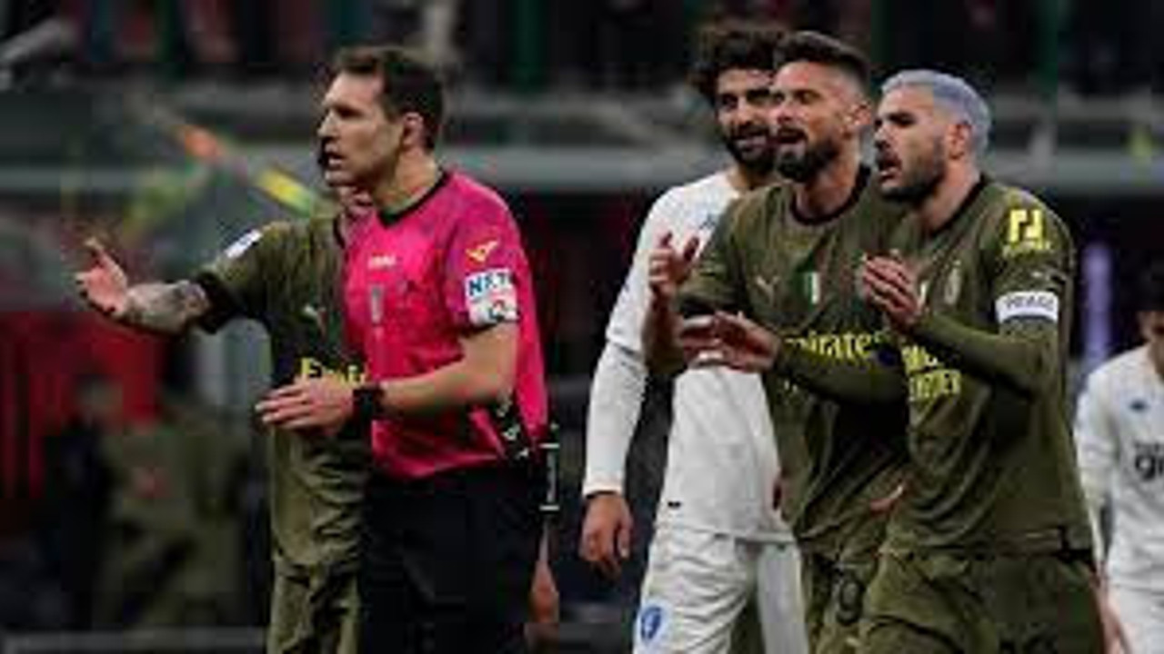 Milan'a Empoli sürprizi