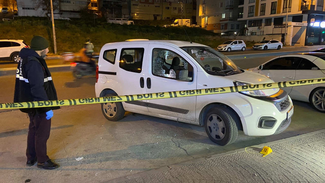 Esenyurt’ta iki grup birbirlerine kurşun yağdırdı