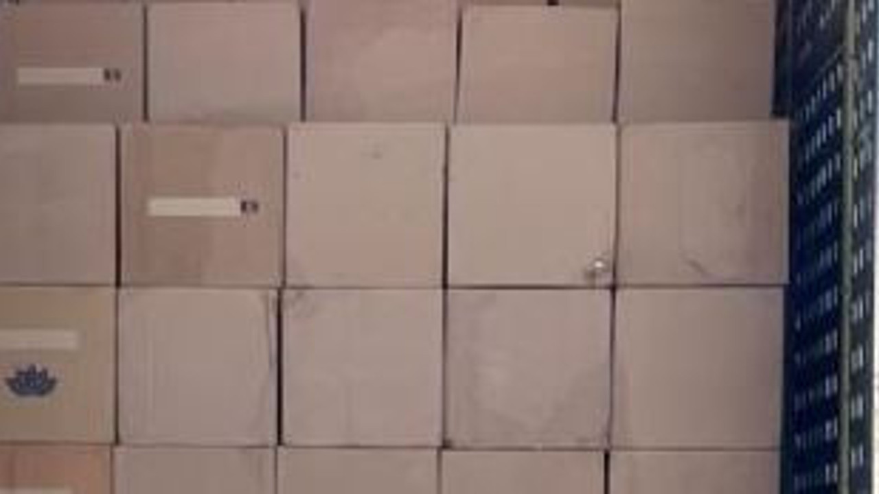 İnternetten sigara satanlara baskın