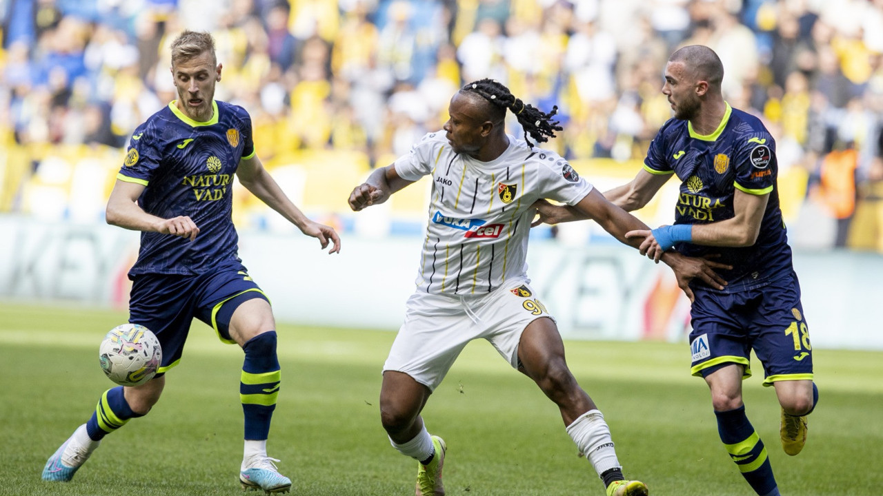 Ankaragücü İstanbulspor'u yendi. Tolunay Kafkas ligde siftah yaptı