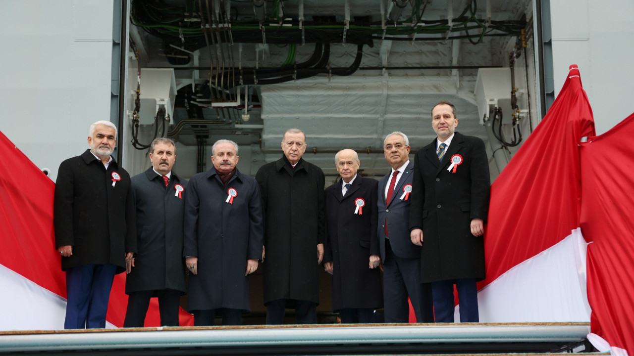 Dün HÜDA PAR ile işbirliği yapmam diyen Destici bugün yan yana kameralara poz verdi