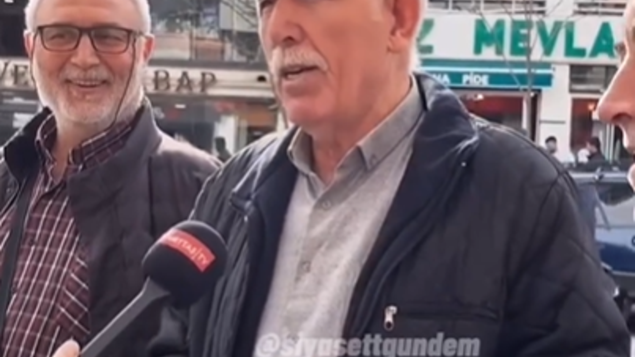 Gençlerin karşısına ilk defa 'Çıkart telefonunu' demeyen bir emekli çıktı. Emekli amca gençlerin kafasına göre konuştu