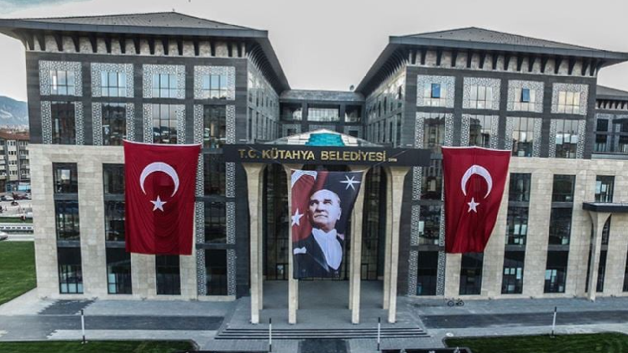 MHP'li belediyede deprem bağışı skandalı. 'Toplanan paralar depremzedelere ulaştırılmadı' iddiası