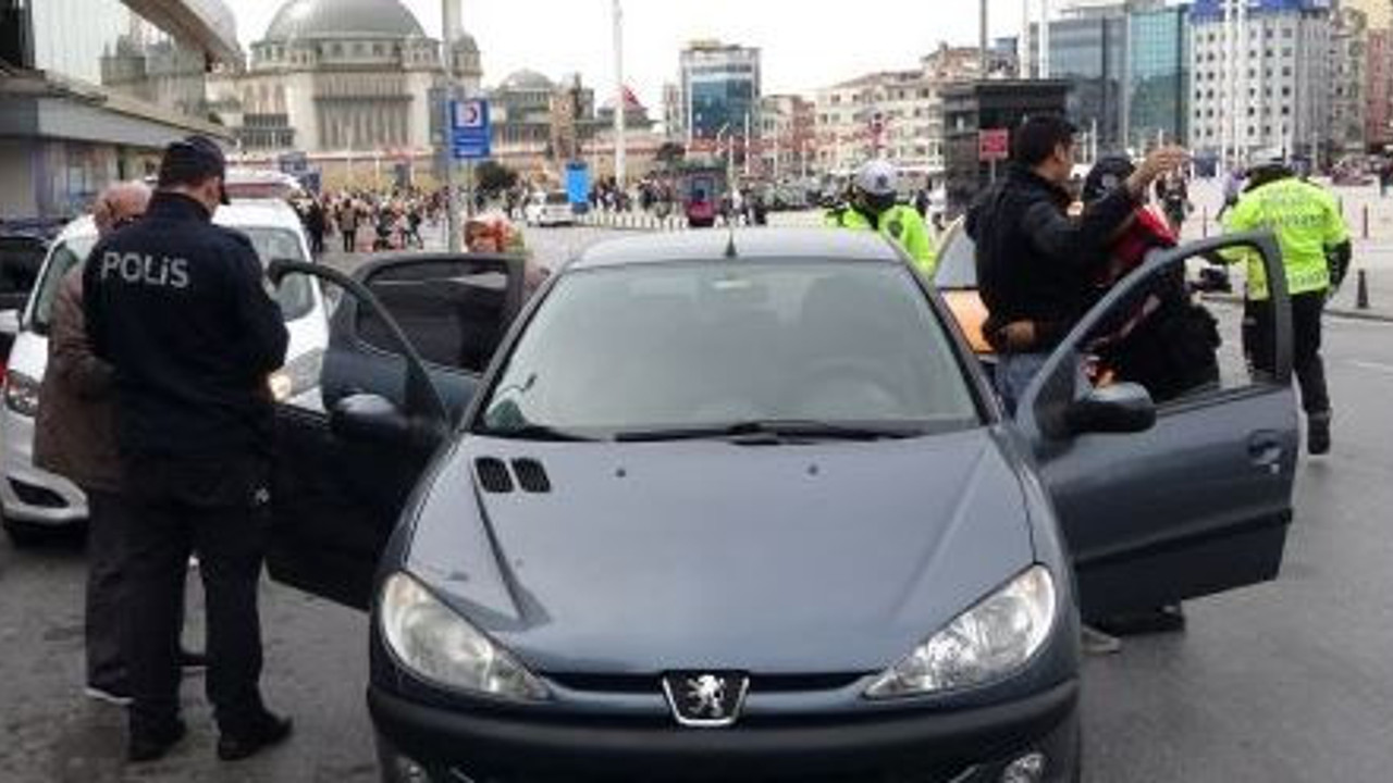 Taksim'de polis suçluların korkulu rüyası oldu