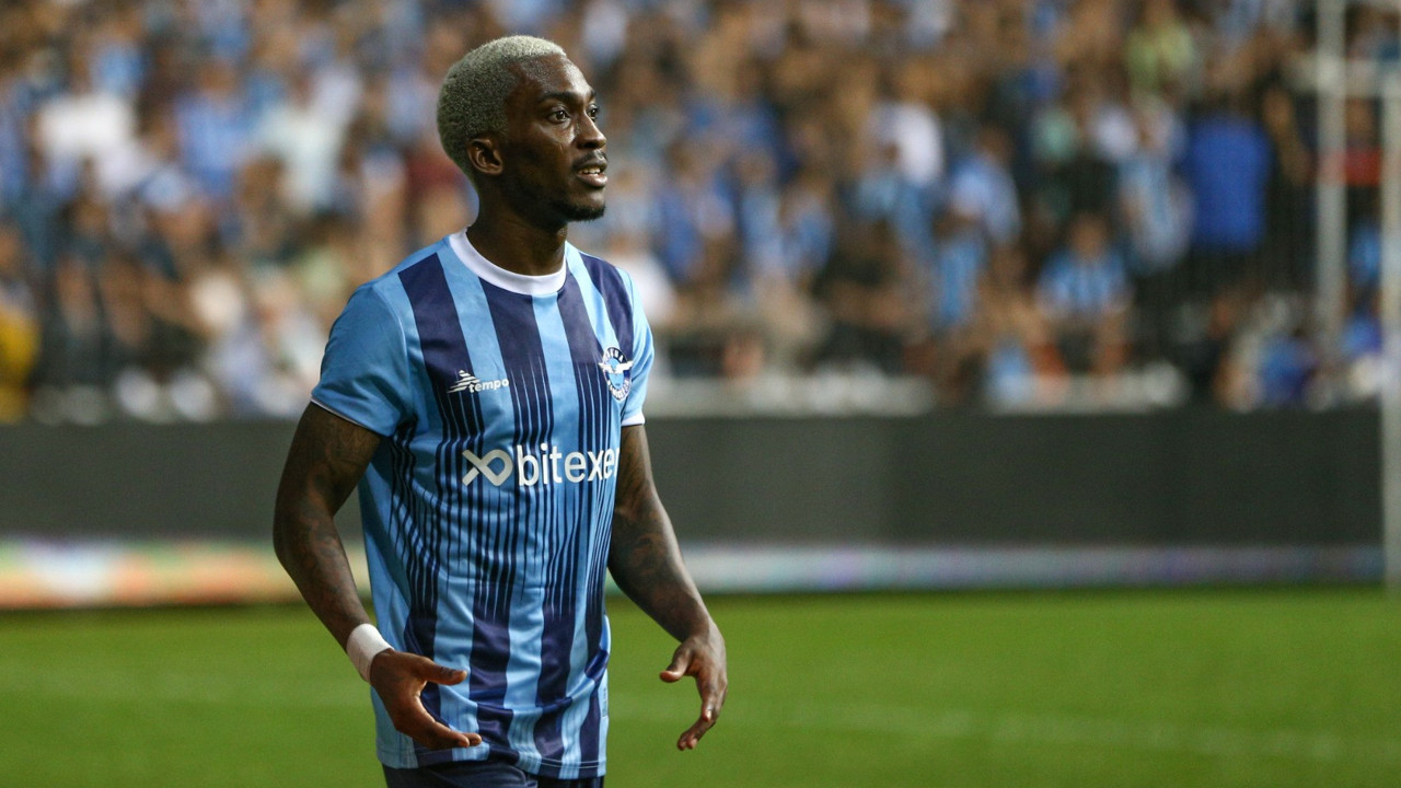 Onyekuru'nun menajeri İstanbul'da. İmza atıyor