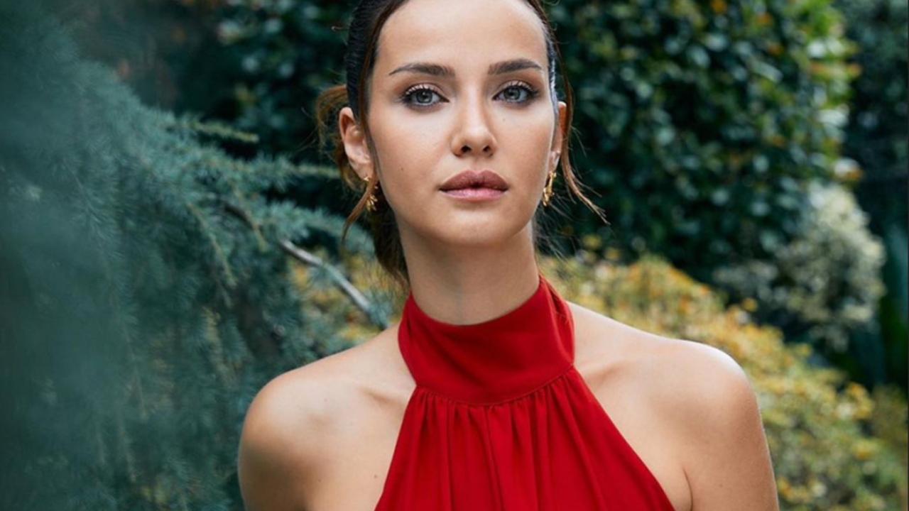 İrem Helvacıoğlu'na dünyaca ünlü Hintli şarkıcıdan teklif