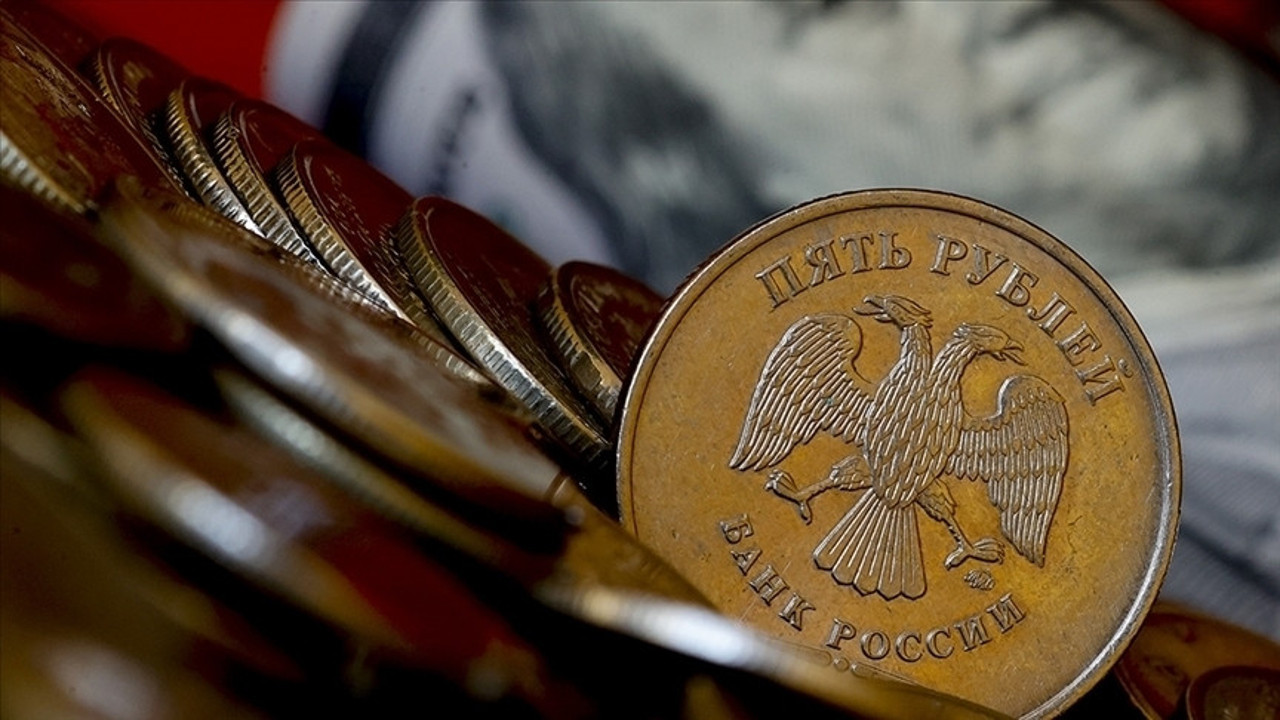 Rusya dijital rubleye geçmeye hazır olduklarını açıkladı