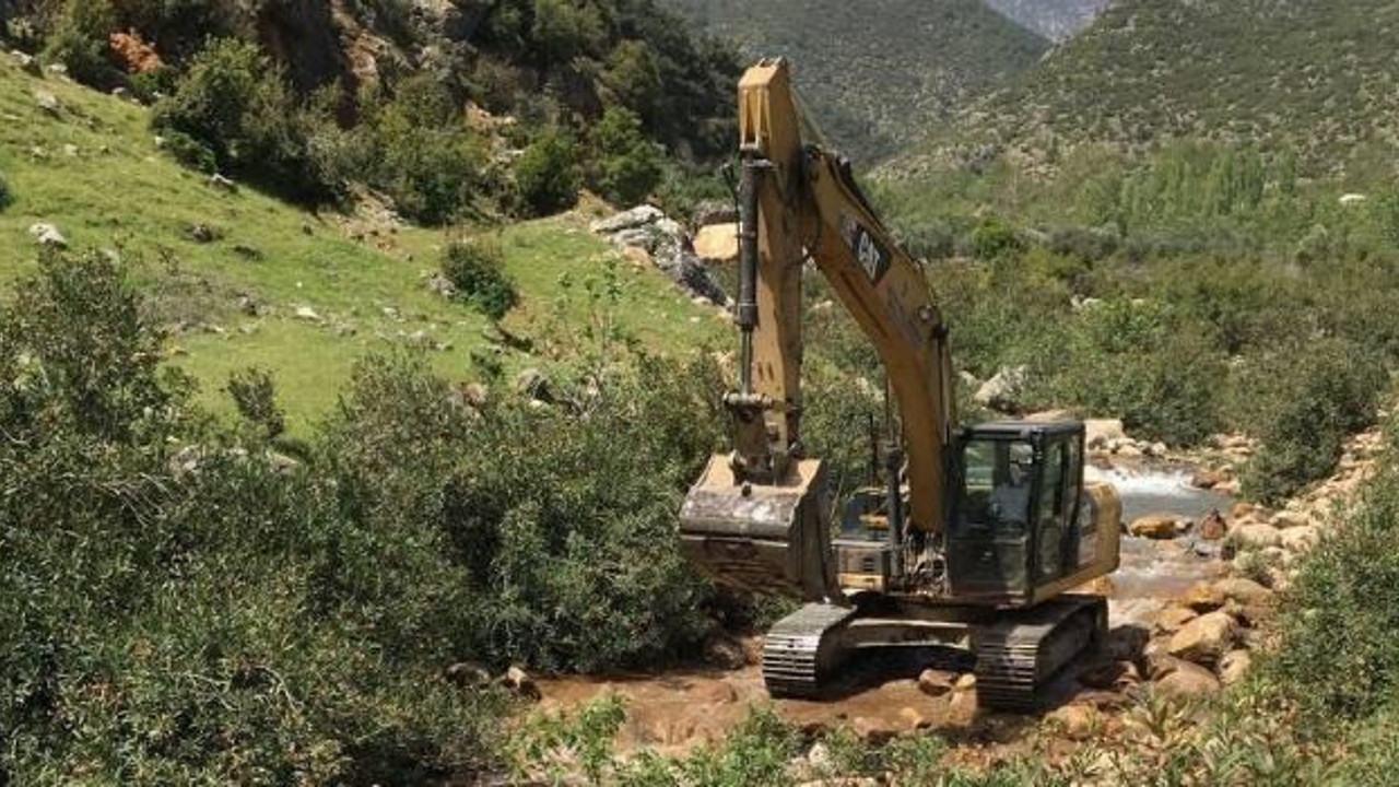 Deprem sonrası Akbez Çayı'nda köylüleri şok eden değişiklik