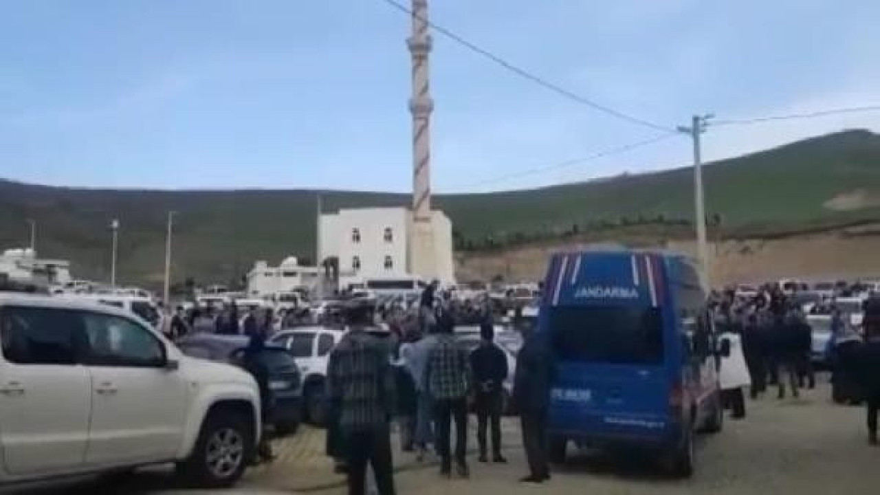 Batman'da Zilan Türbesi'nde meydana gelen kavgada 10 kişi yaralandı