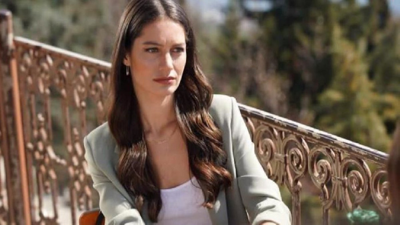 Gülcan Arslan'ın cesur pozları olay oldu