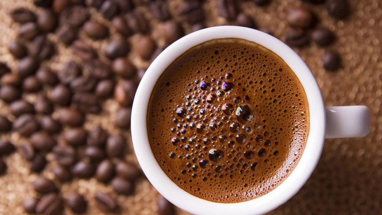 Kahvenin hayat kurtaran faydası ortaya çıktı. Uzmanı açıkladı. Günde ne kadar tüketilmeli?