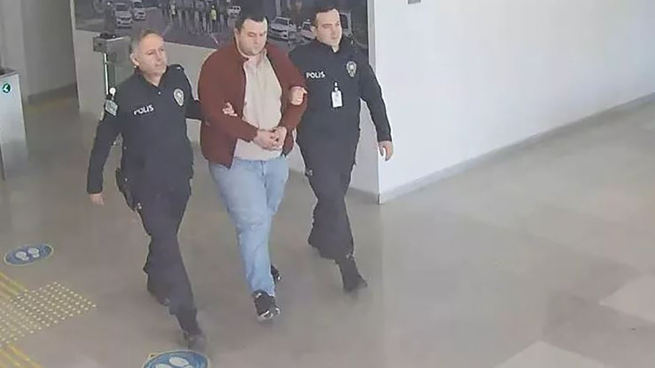 Suç makinesi havalimanında yakayı ele verdi