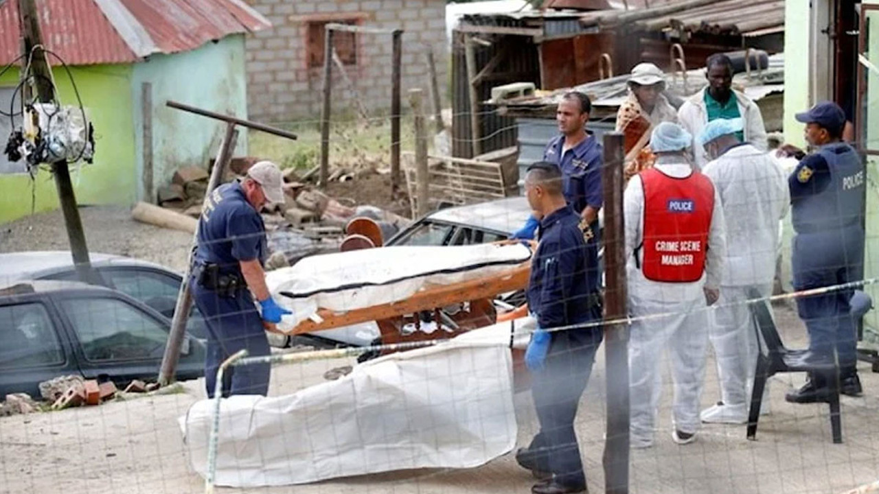 Korkunç katliam: Aynı aileden 10 kişi öldürüldü