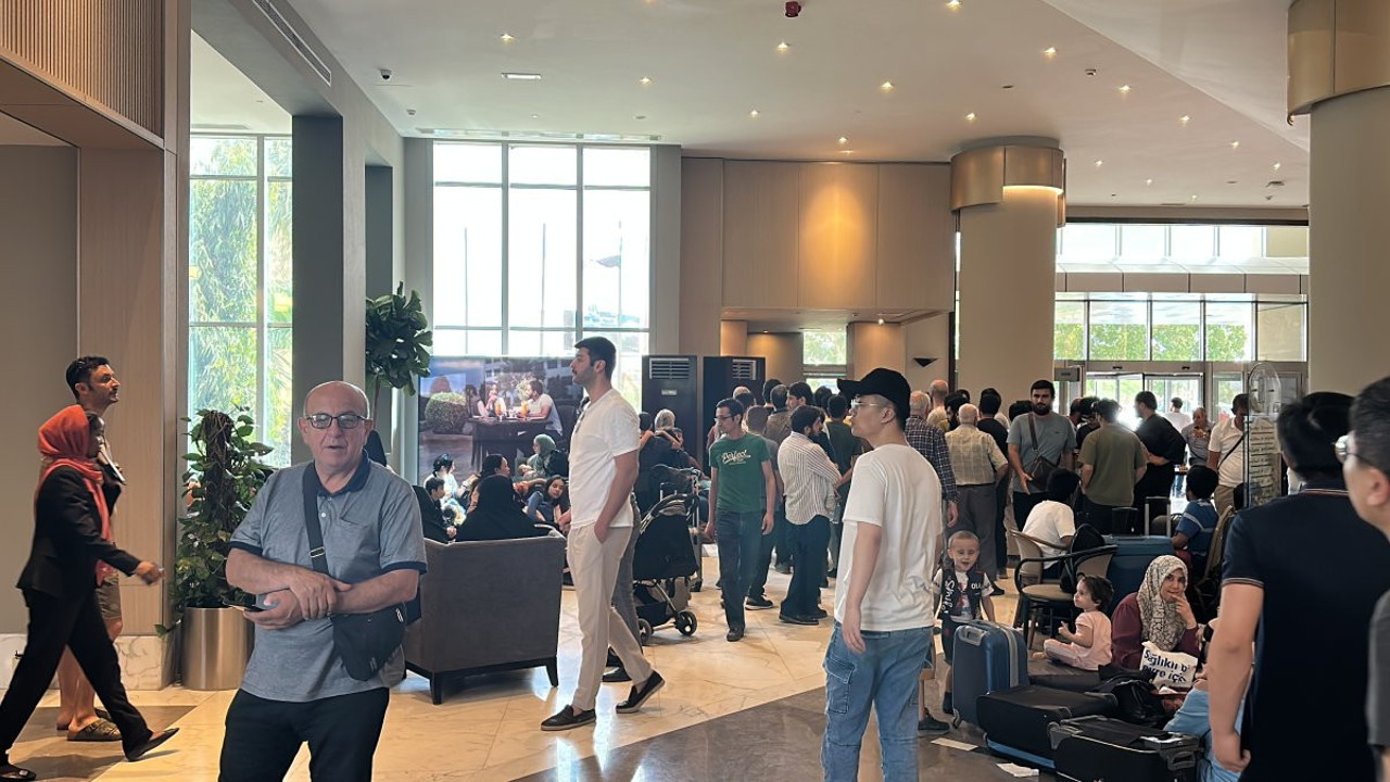 Sudan'daki Türk vatandaşlarının tahliyesi devam ediyor