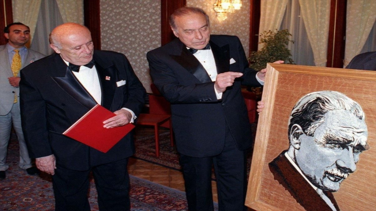 Azerbaycan ulusal lideri Aliyev, Ankara'da anıldı