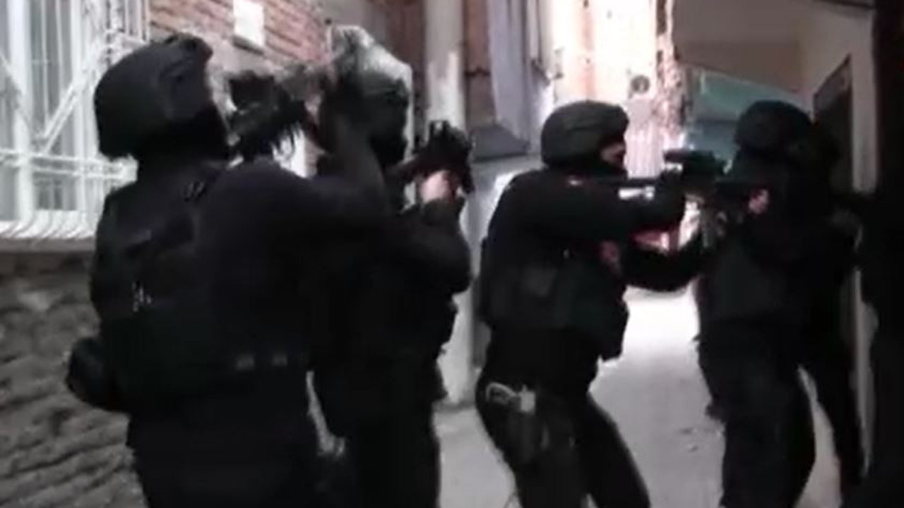 Evlatlarını elleriyle PKK'ya verdiler geri gelsin eylemi yaptılar