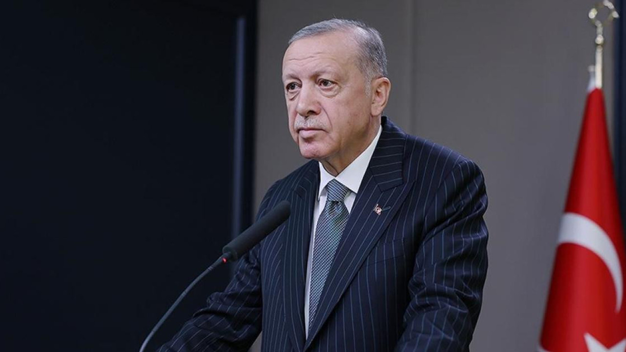 Erdoğan'ın bir mitingi daha iptal edildi. Canlı yayında rahatsızlanmıştı