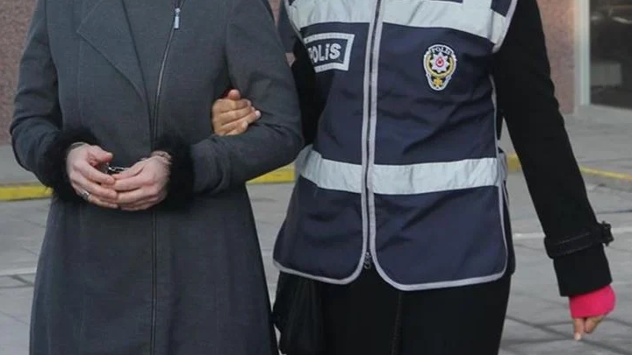 Deprem yardımlarını eve götürdüğü söylenmişti. Gözaltına alındı