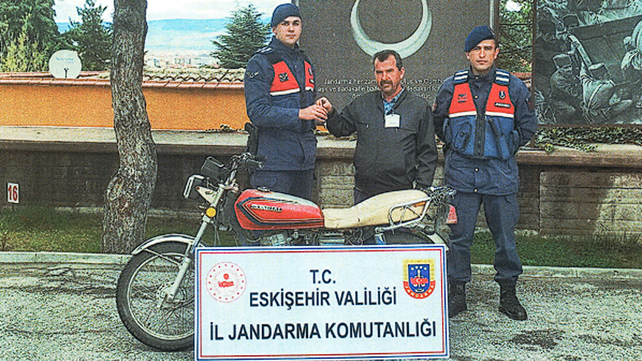 Motosiklet hırsızları yakalandı (28 Nisan 2023)