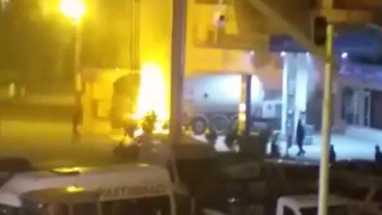 Benzin istasyonunda tanker alev aldı