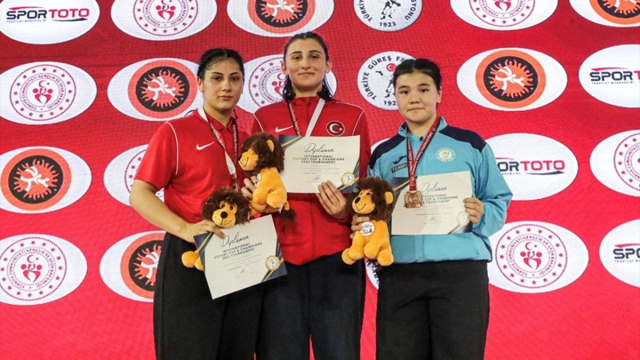 Güreşte Türkiye serbest stilde 3. oldu