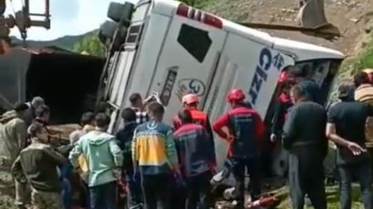 Şırnak’ta askerleri taşıyan araç devrildi: 2 şehit 4 yaralı