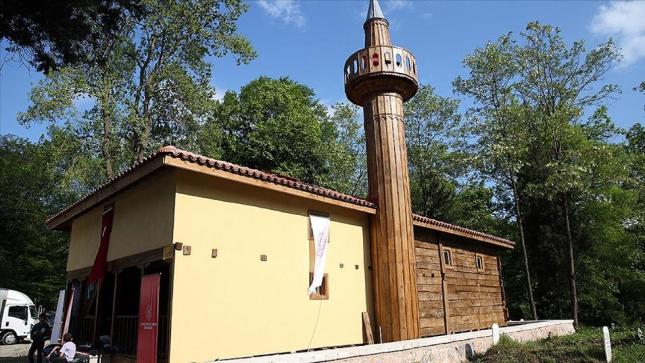 700 yıllık tarihi cami tekrar ibadete açıldı