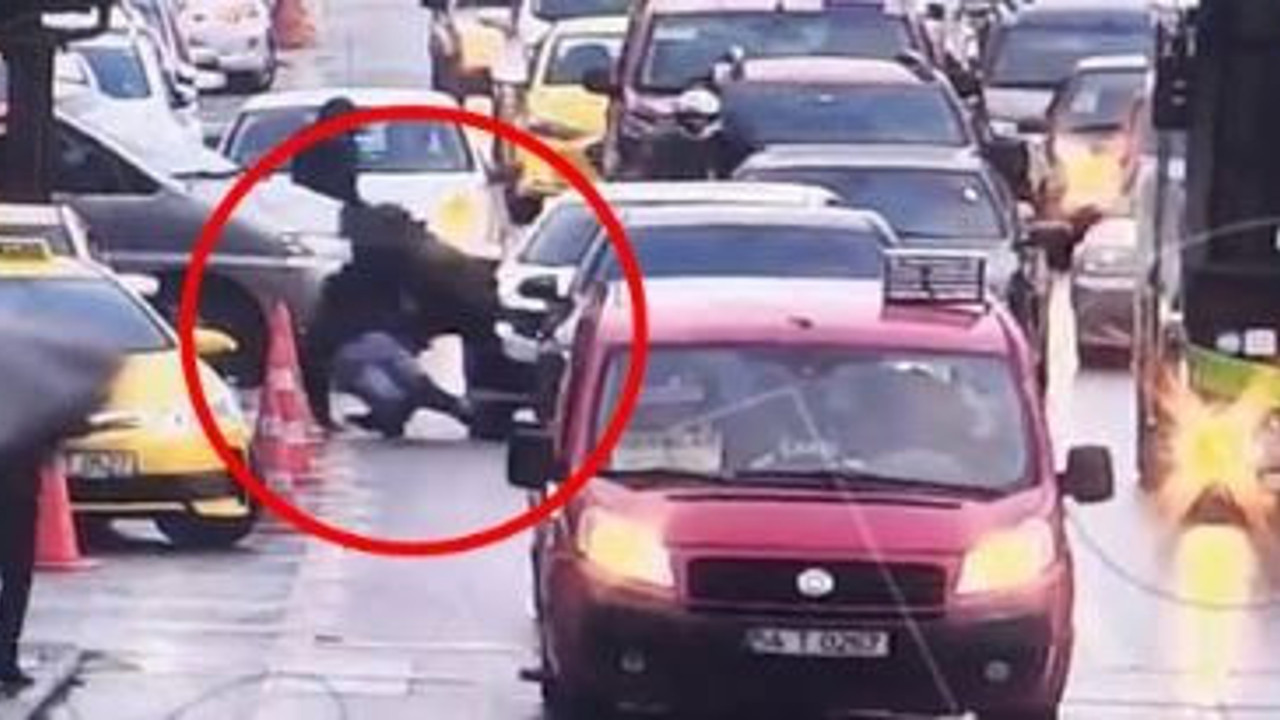 Zehir taciri kaçtı polis kovaladı