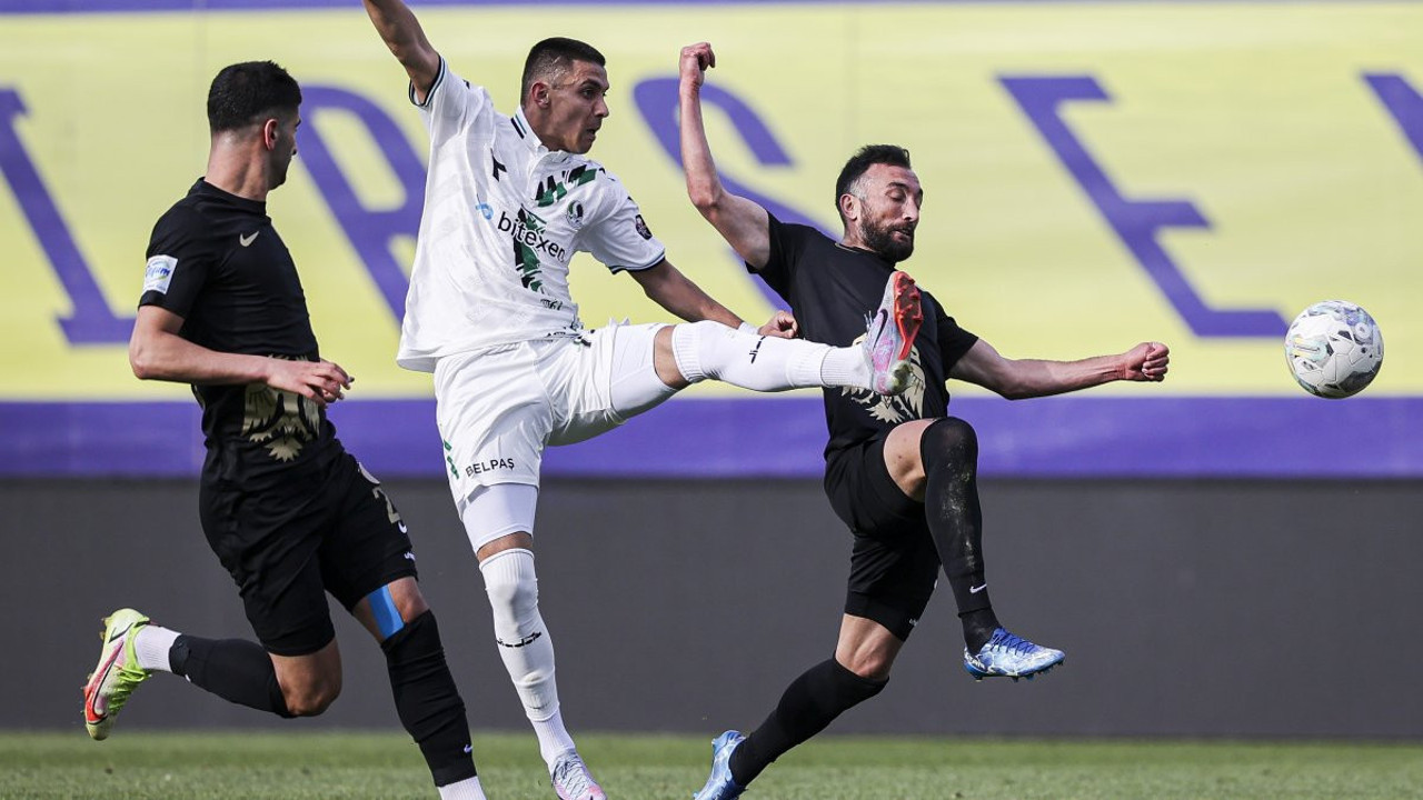 Erzurumspor ateşle oynuyor. Sakaryaspor'dan kritik galibiyet