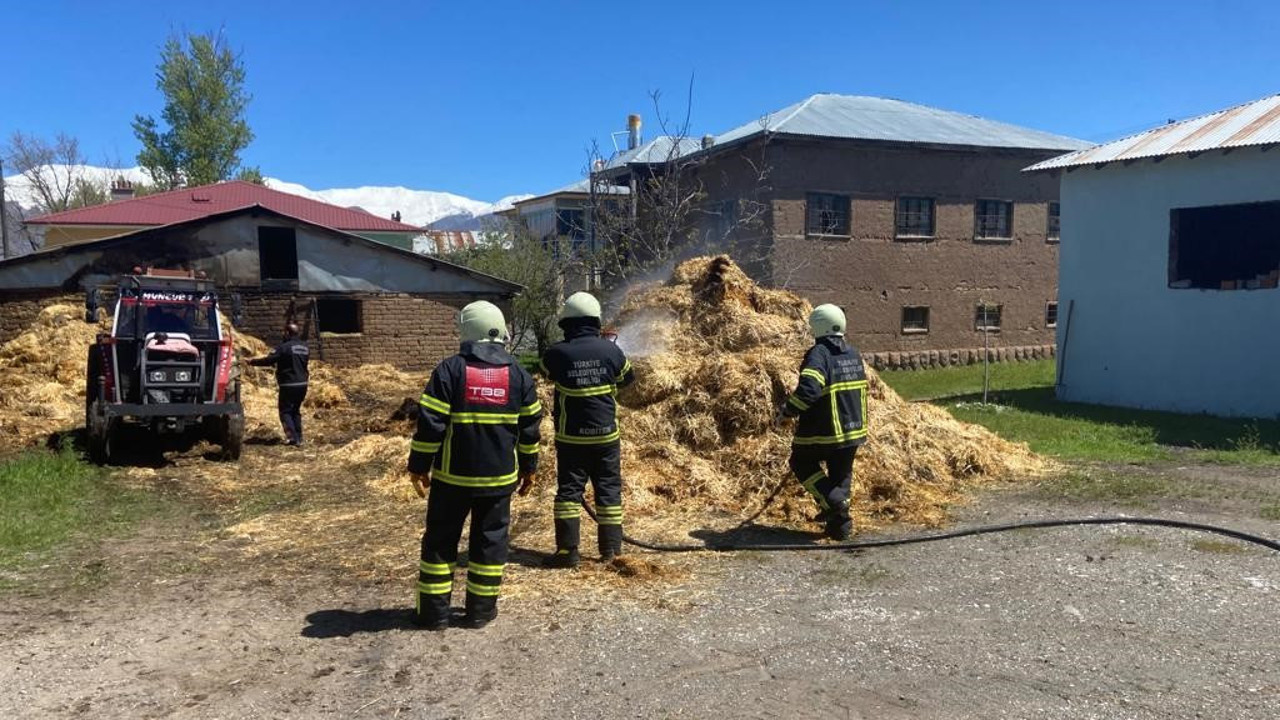 Erzincan'da ahır yangını