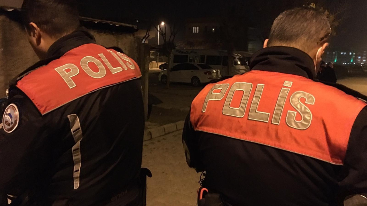 Aydın’da aranan şahıs kıskıvrak yakalandı