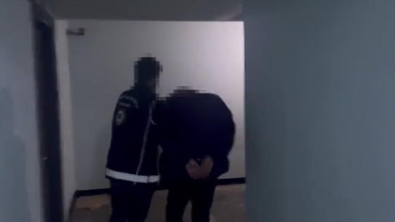 İstanbul’da kaçak göçmenlere sahte belge hazırlayanlara operasyon